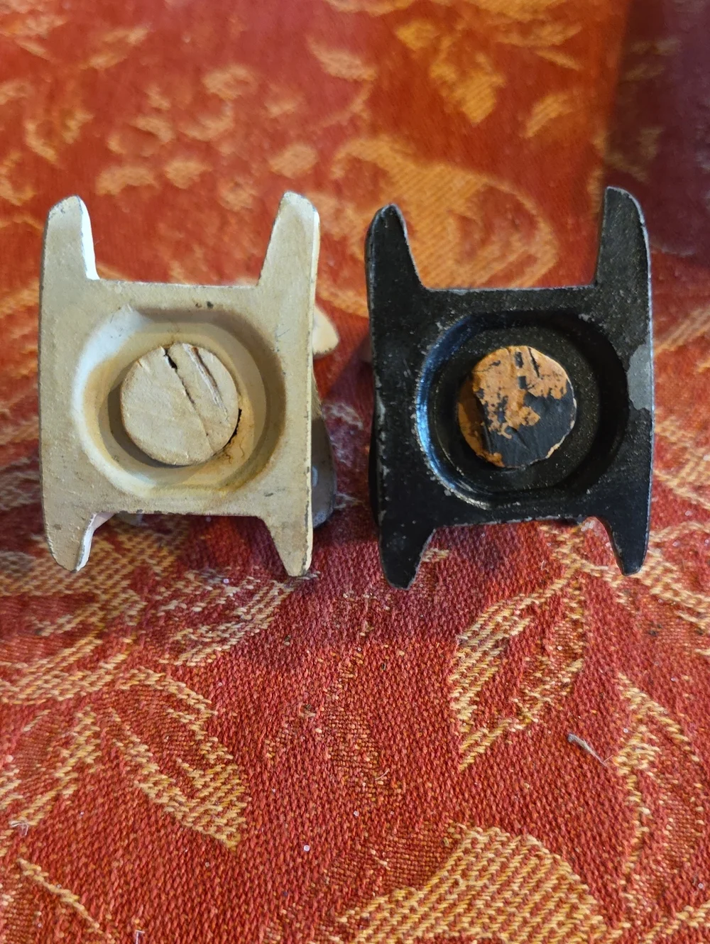 Chair Vintage Salt &  Pepper Shaker Sets  Decorative Kitchen Table Accent Cork